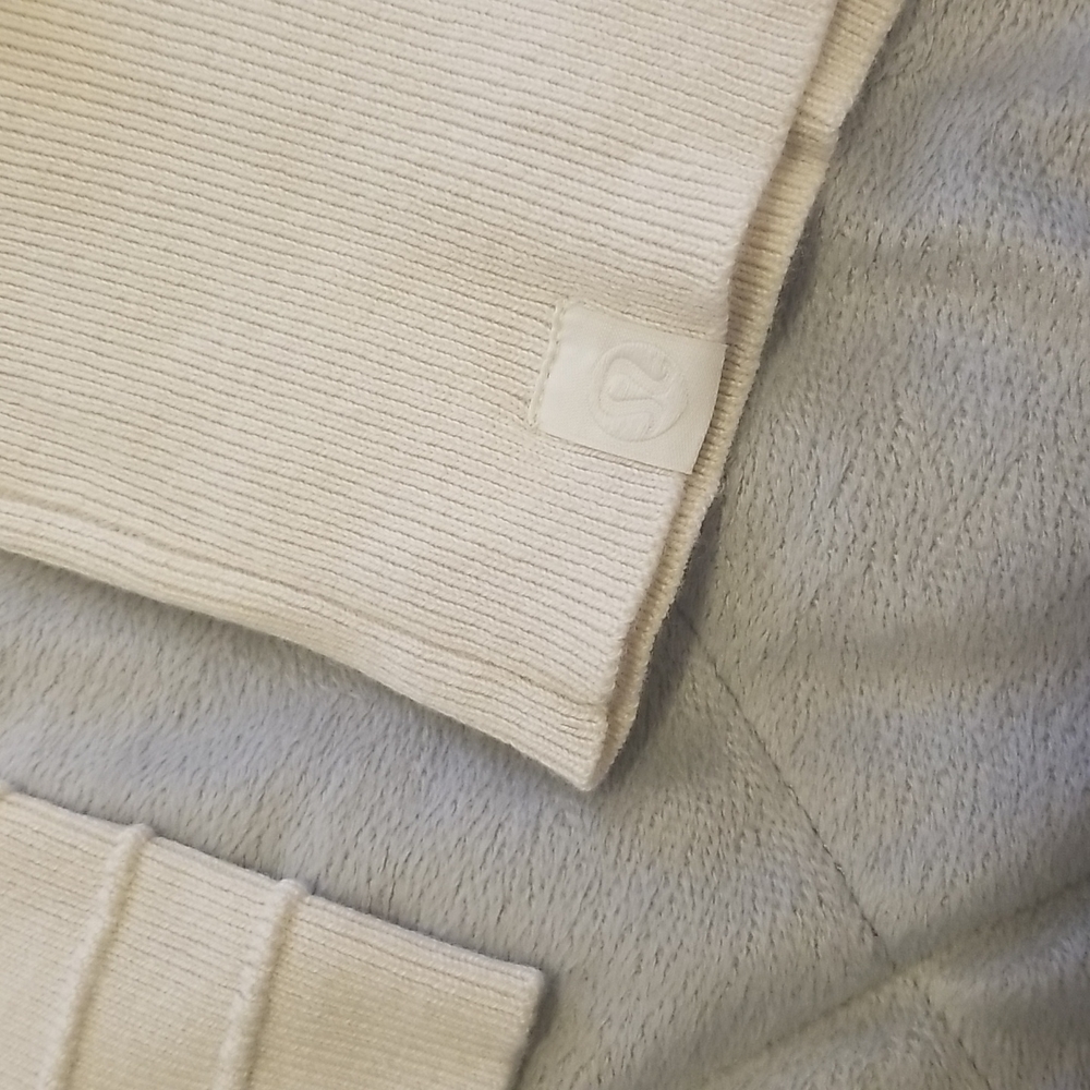 Crossover Ribbed Waist Sweater - Picture 12 of 12